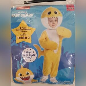 Party City Baby Shark Costume - Yellow and White